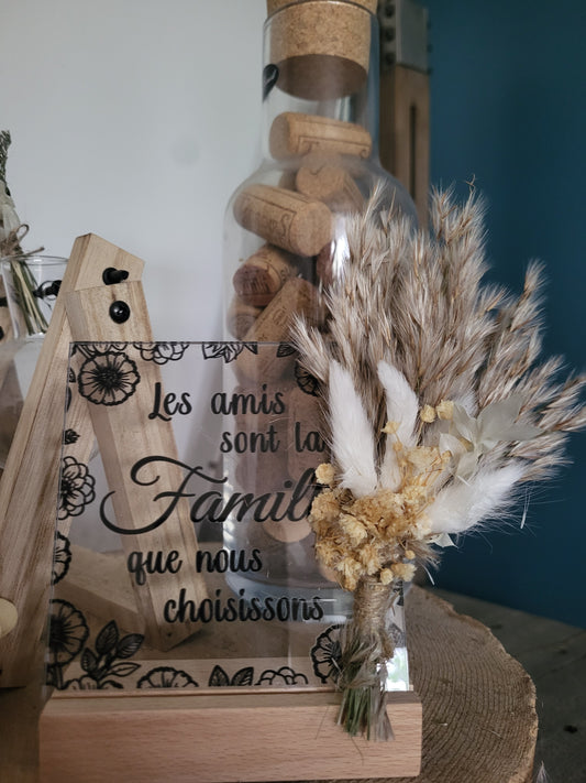 Plaque avec socle en bois "les amis sont là famille"
